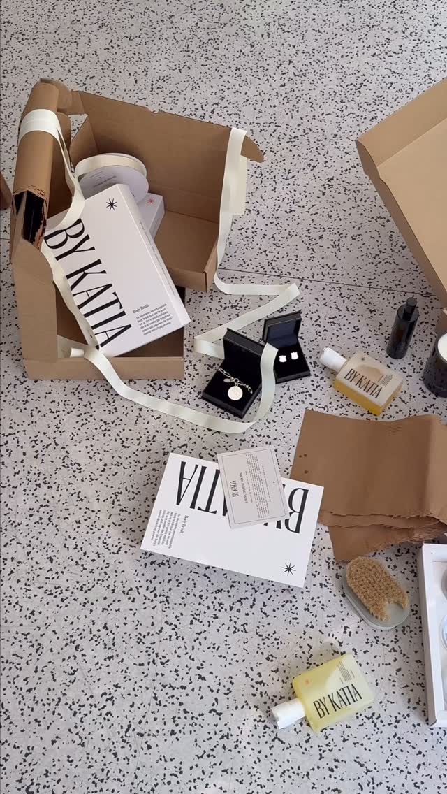 Merry Christmas from By Katia 🤍

Shhh… an exciting Boxing Day sale is coming.
26 December – 1 January.