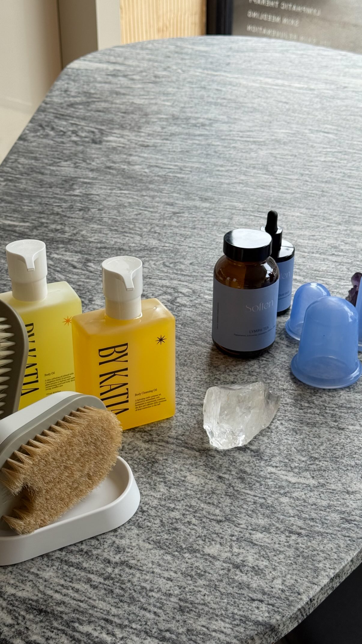 We’ve carefully curated a Soften x By Katia Pack that’s yours to take home and incorporate into your daily self-care ritual 🤍

Book in to Soften with By Katia via our bio - available in either Adelaide or Melbourne.